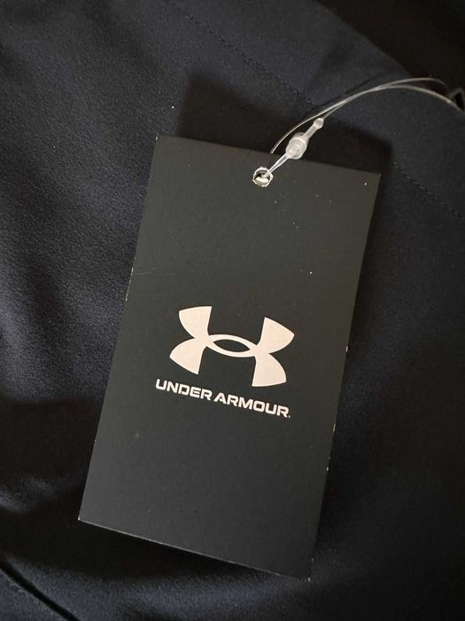 Jachetă UA Stretch Woven Windbreaker NOU