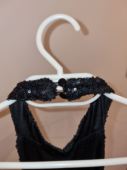 Дамска черна коктейлна рокля с пайети