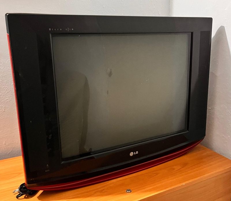 Телевизор LG б/у