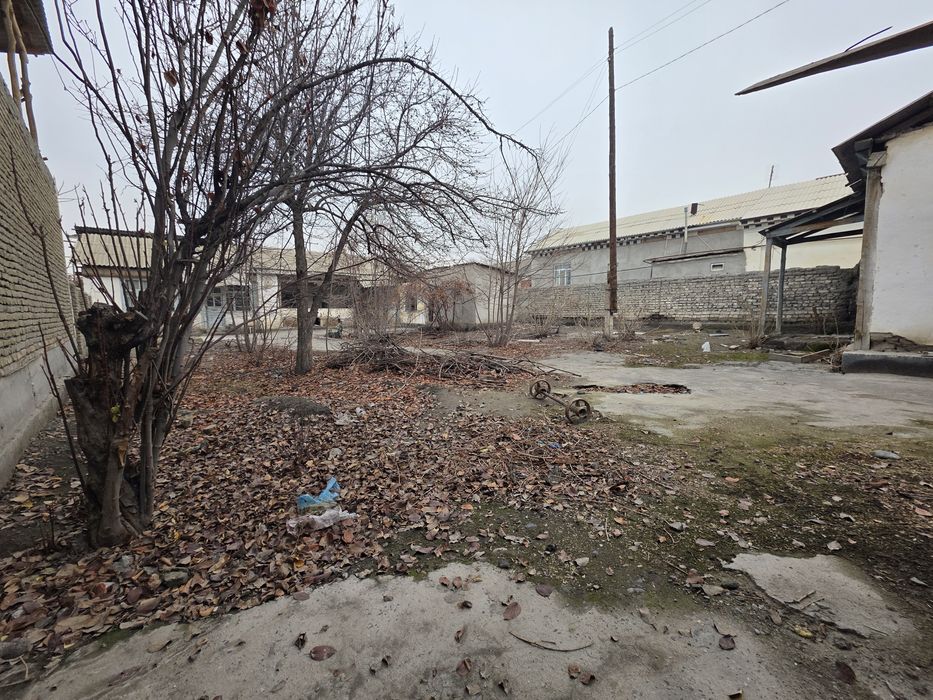 Беш болада 6 сотик эски ховли сотилади