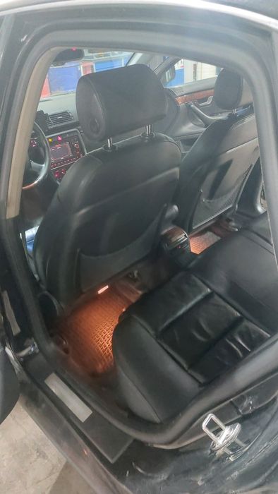 Ауди  А4  2005 г.