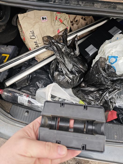 Bare transversale portbagaj universale cu prindere in punct fix