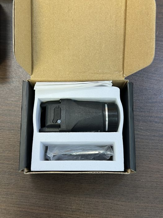 Подцевен фенер за пистолет