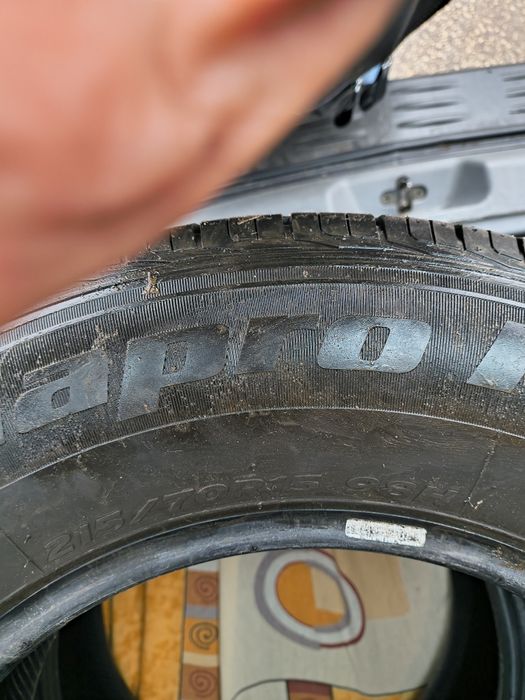Гуми 215/70/15. В отлично състояние