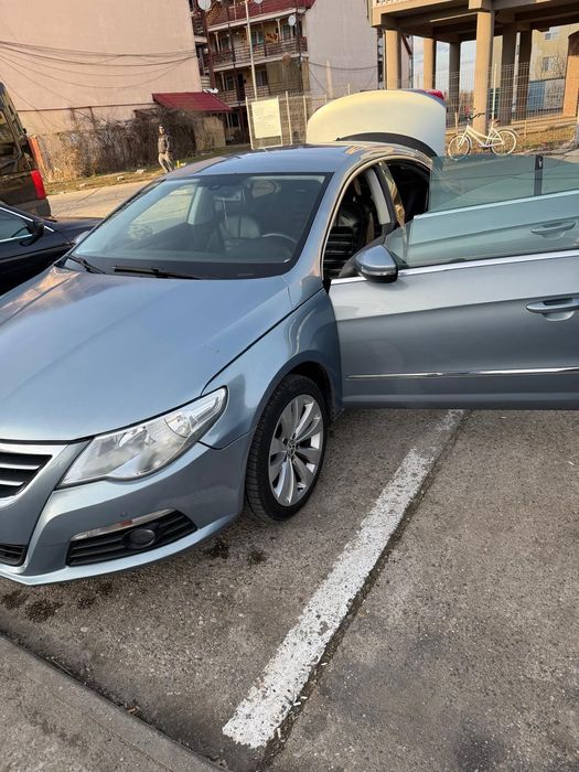 Volkswagen 2009 benzină