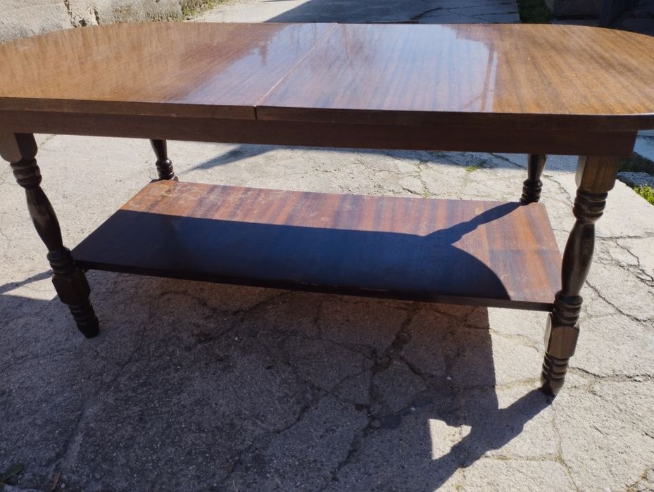 Разтегателна холна маса