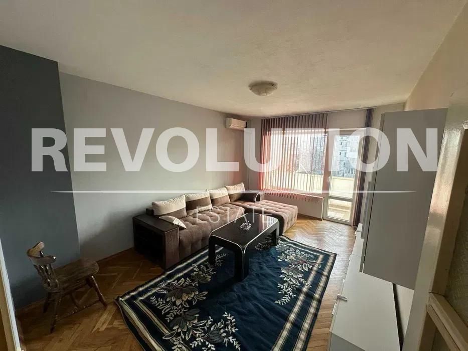 Дава се под наем Двустаен апартамент в Варна, Базар Левски - 78 кв.м за 448.8 € - Снимка #2