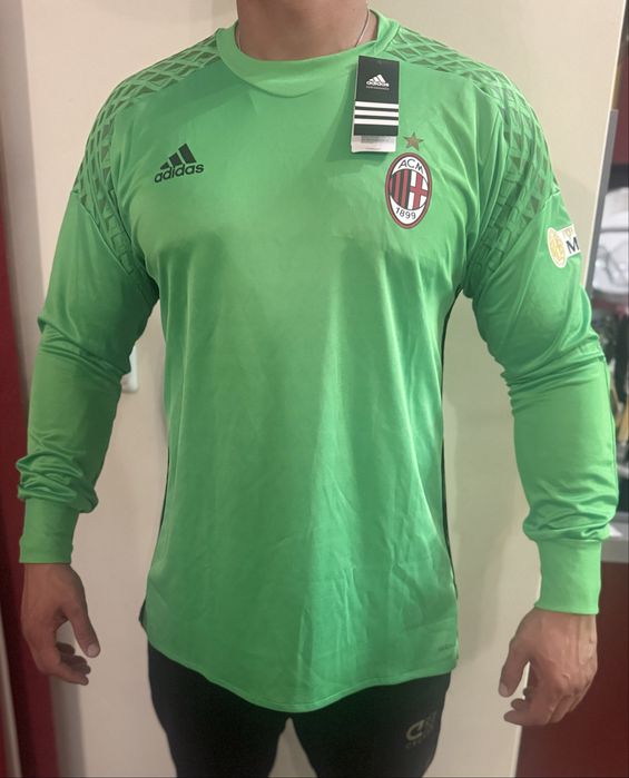 Оригинални Тениски на Милан