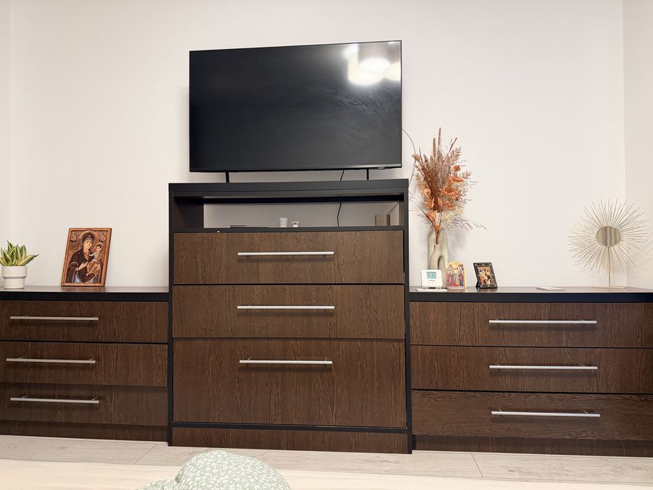 Set Mobilă dormitor/ living comodă TV+ 2 comode laterale