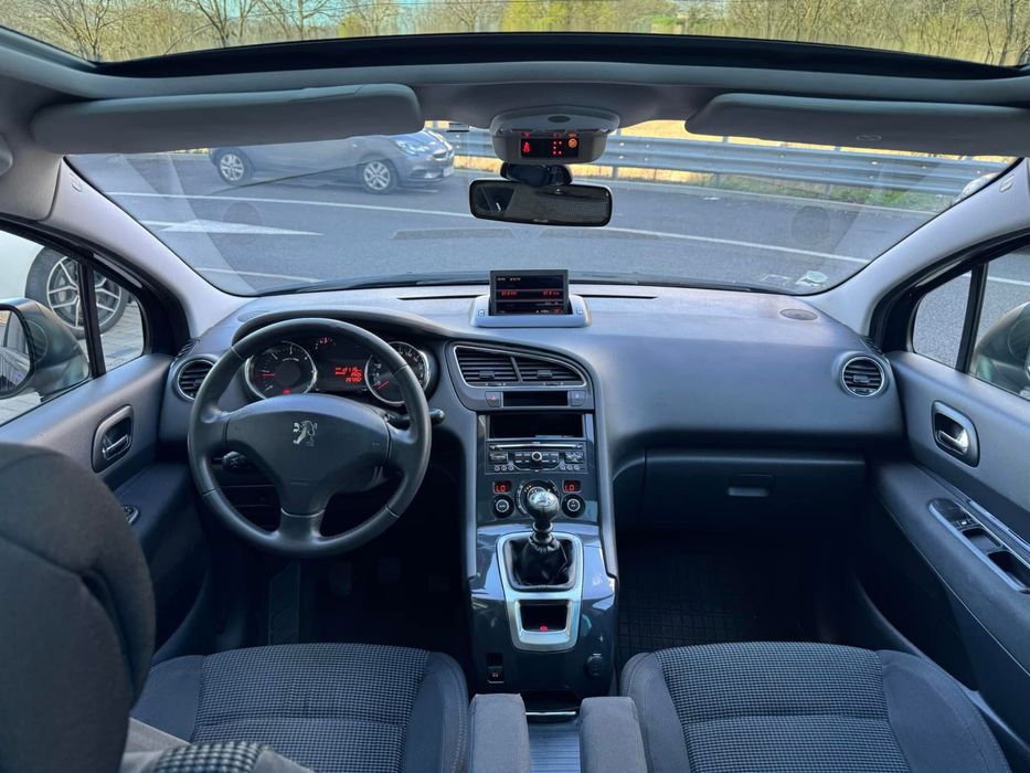 Peugeot 5008 / 7 Locuri / 1.6HDI