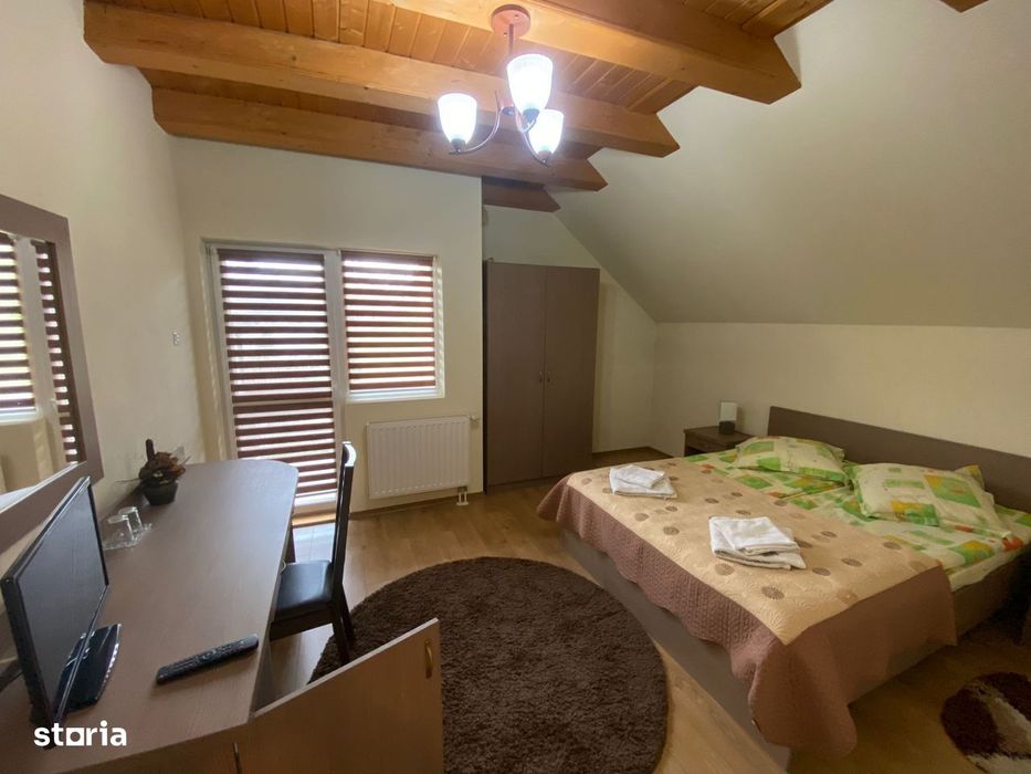 Vila/Pensiune + Casa, Teren 50 arii,  Sovata