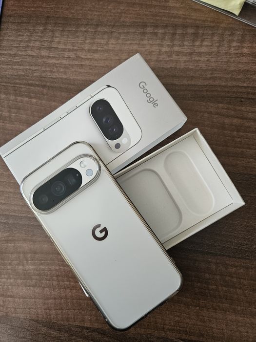 Pixel 10 Pro 256Gb, 16Gb RAM, Porcelain, ca nou