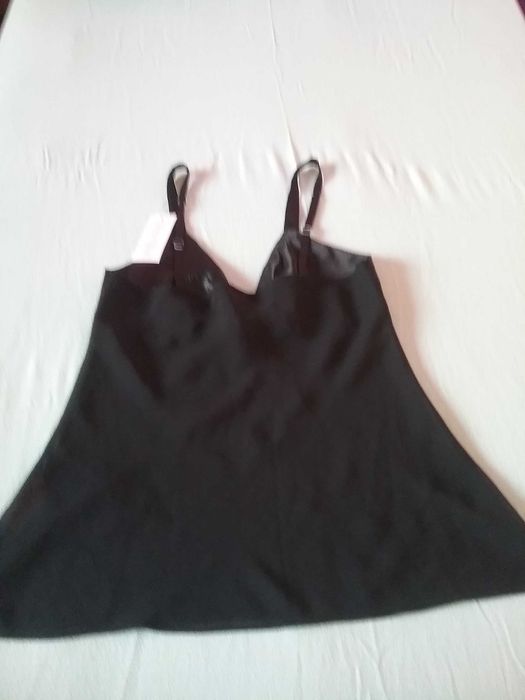 Vând Lenjerie de Noapte  Satin Marimea L