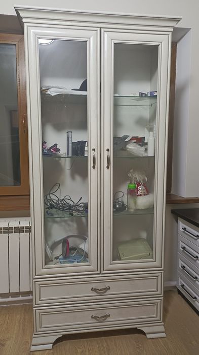 Шкаф под посуду, под книги