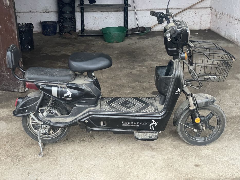 Скутер сатылады