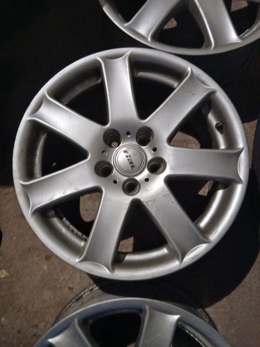 Продавам джанти 17-ки