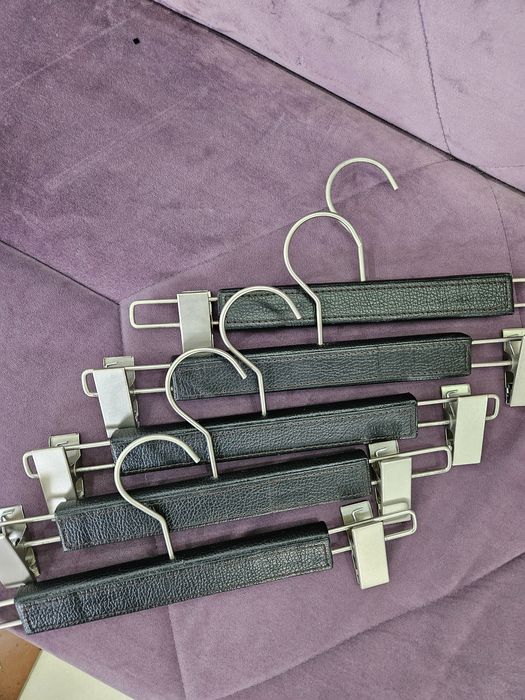 Продам Кожаные плечики