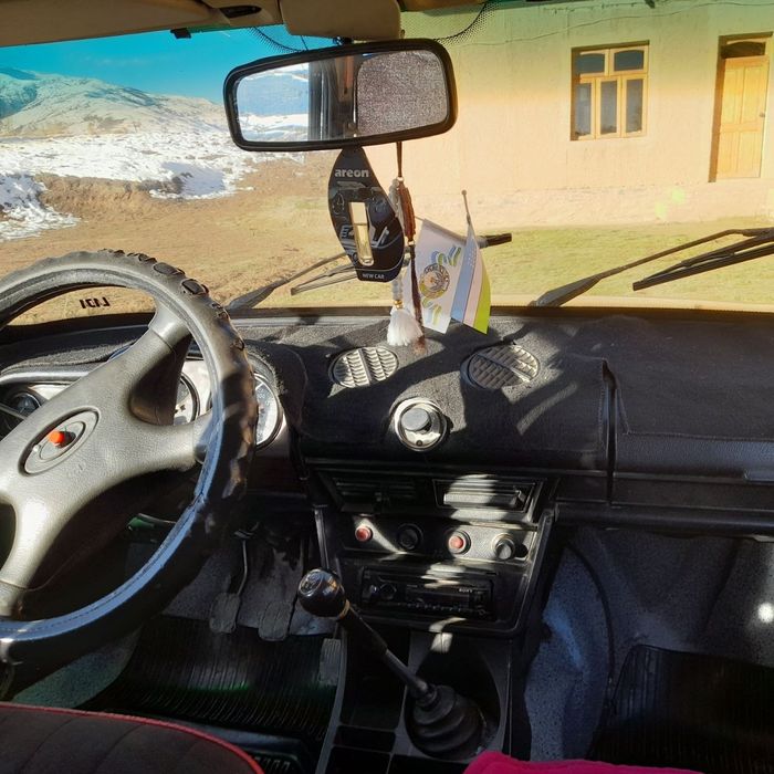 Vaz 2106 Baxmal oyqor