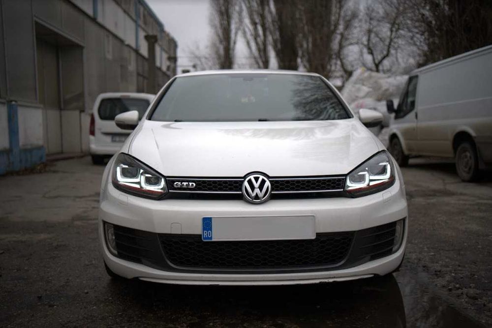 Faruri LED VW Golf 6 (2008-up) Golf 7 U Design Rosu GTI Dinamic