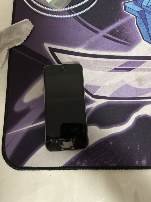 Айфона 5 и 6s продаю