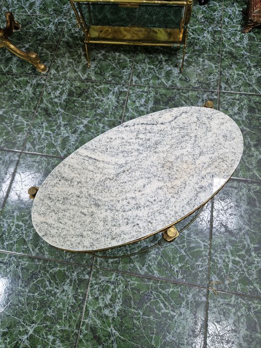 Чудесна антикварна белгийска бронзова масичка с мраморен плот