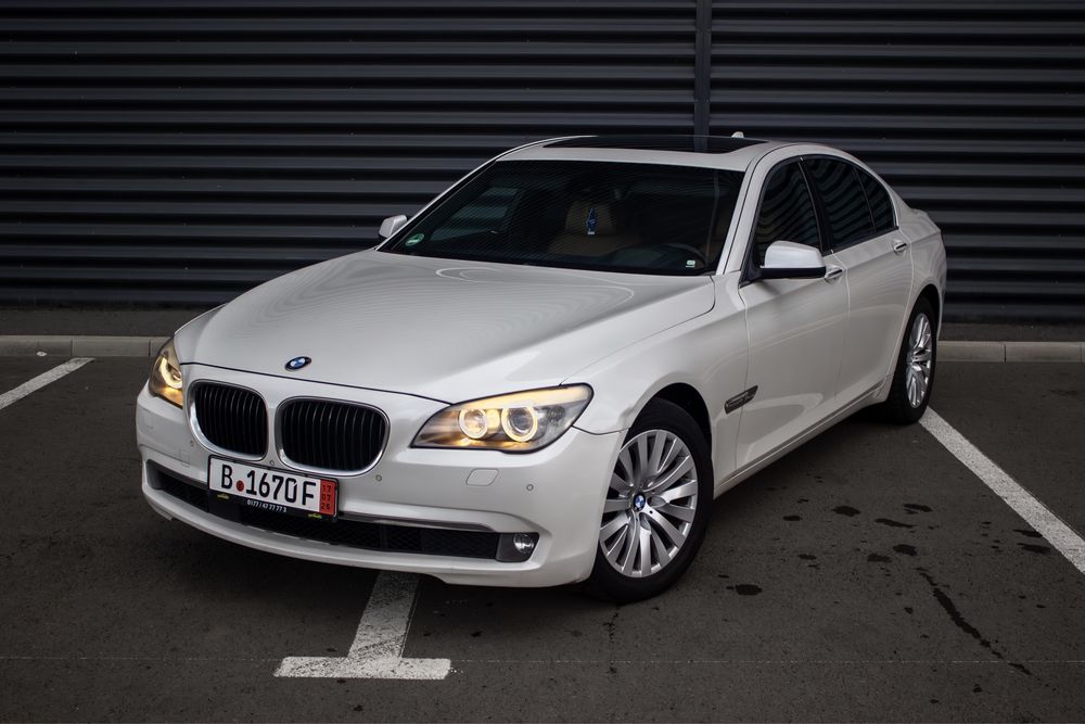 BMW 740XD Seria 7 2010 4 Butoane
