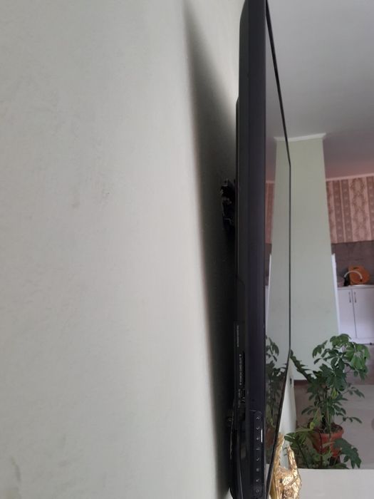 Продам Телевизор LG