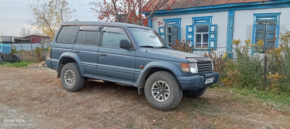 Продам поджеро 5 д