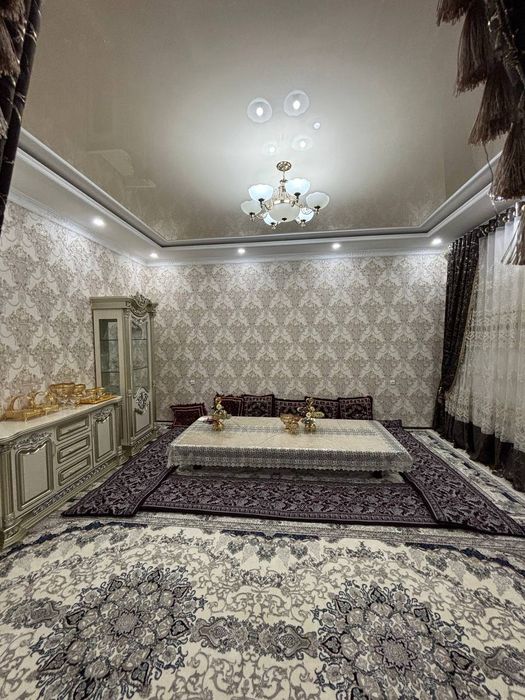 Уй сотилади. Гулистон Шахар Зарибдор