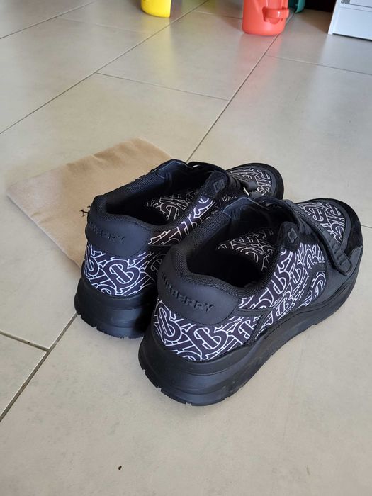 Мъжки обувки Burberry