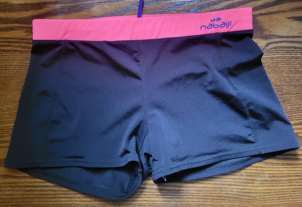 Купальник  и трусики уточняйте цену