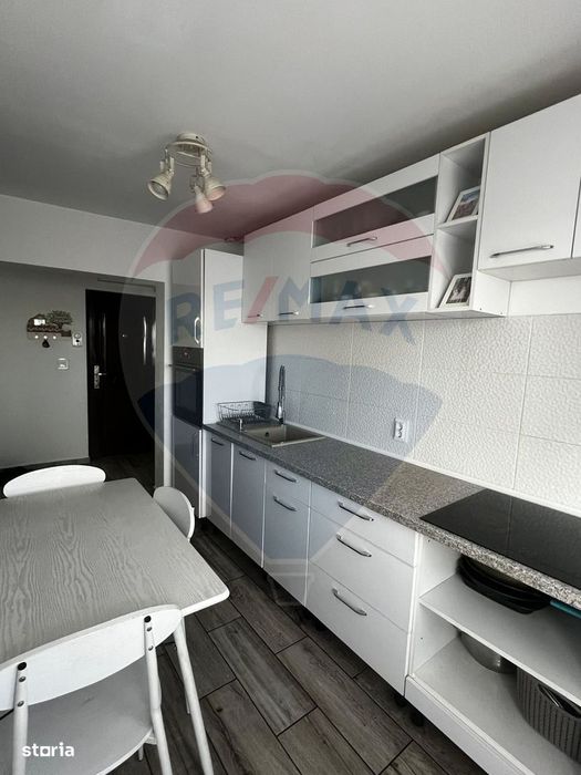 Apartament cu 3 decomandat de vânzare pe Calea Bucuresti 63 mp+balcon