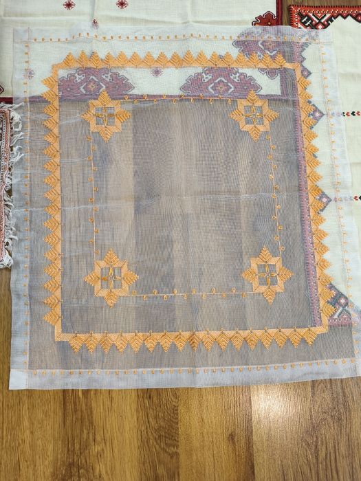 Битови карета и покривки