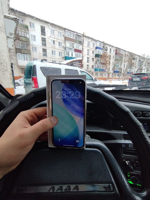 Продам айфон 13 128 Гб