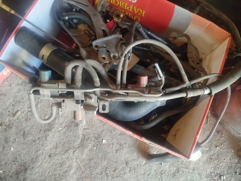 Продам запчасти на разные машины