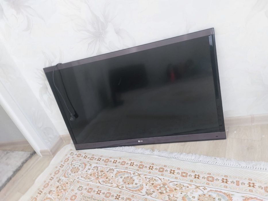 Телевизор, модель LG 55LW5758
