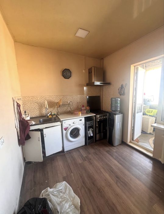 4 комн 5/5 Сергели 2 62500&