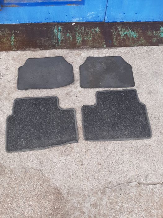 Коврики в авмобиль