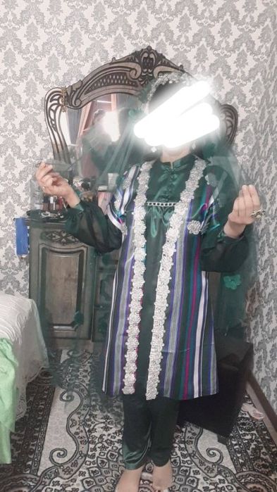 Ayollar liboslari va kelin sarpolari