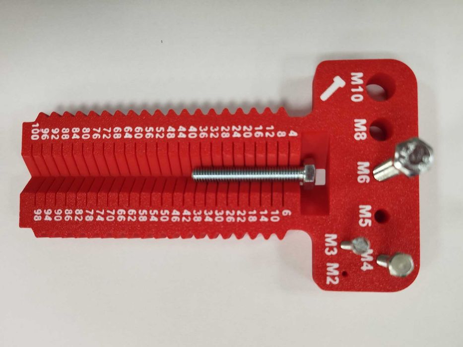 Инструмент за измерване на болтове и шпилки