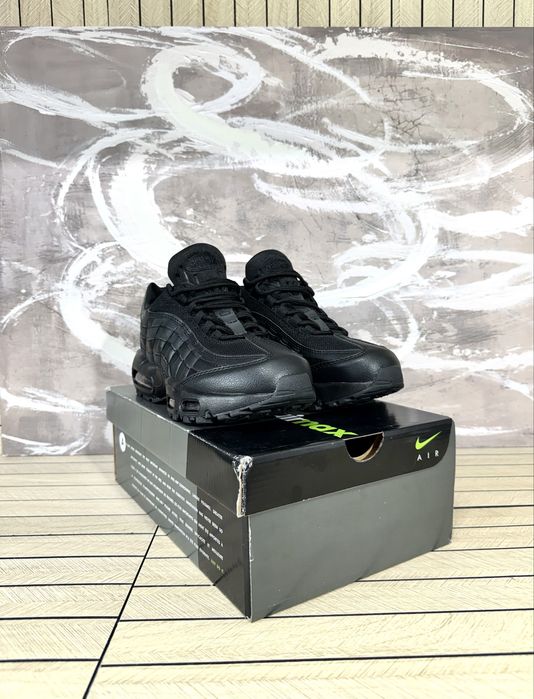 Nike Air Max 95 Triple Black