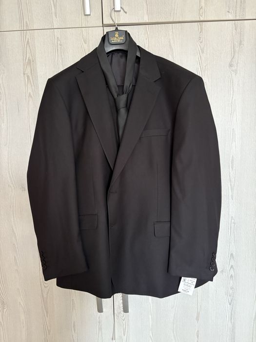 Мъжки официален костюм с обувки, елече и вратовръзка НОВИ!