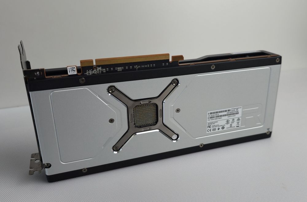 Видео карта AMD Radeon RX 6800 Reference, 16GB GDDR6