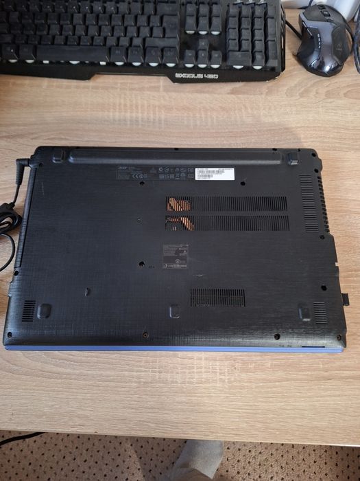 Laptop Acer Aspire E5-573G, 8 GB,  ssd 256 GB  , GeForce 920M 2 Gb