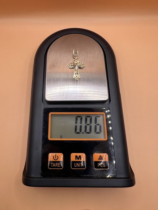 Продам золотой крестик.