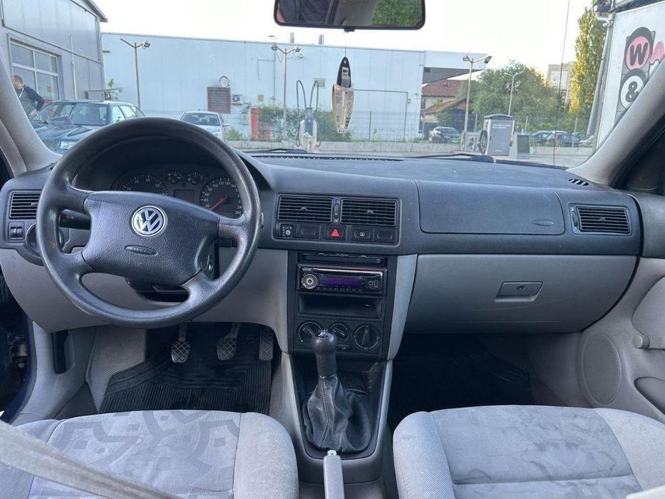 Golf mk4     Газ