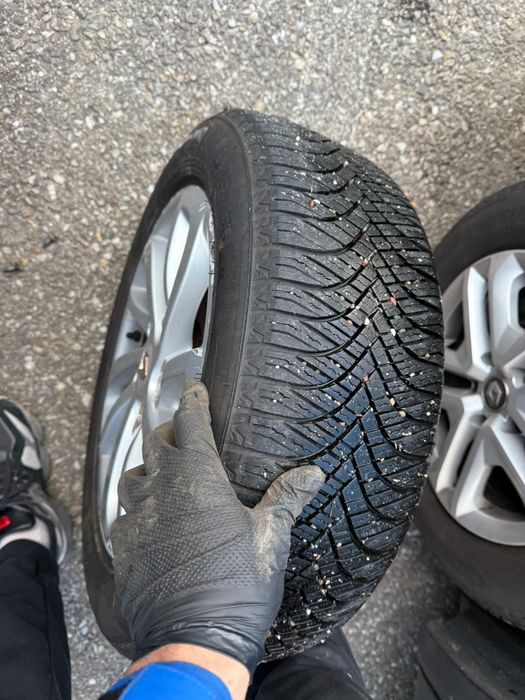 Jantele originale Renault 5x114,3 R16 anvelope All season 205/55 R16