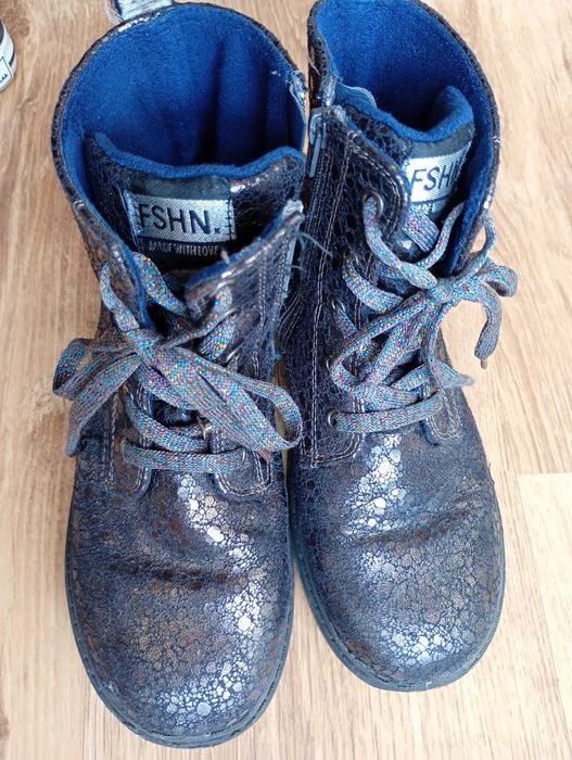 Боти за момиче номер 33