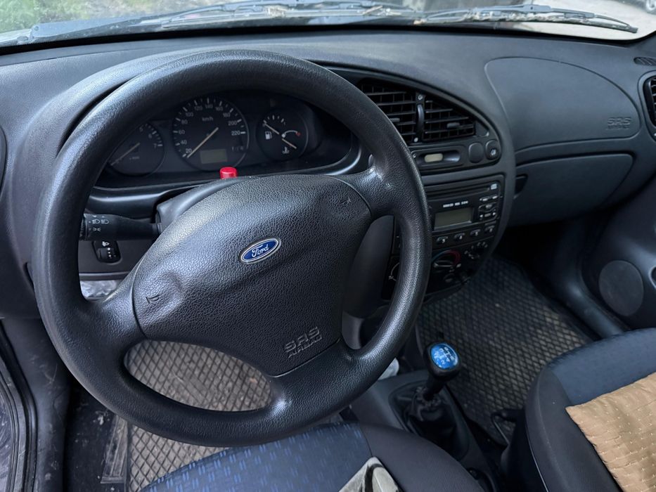Ford Fiesta 2001 functinala-deplasabila(fara RCA si ITP reiinoit)
