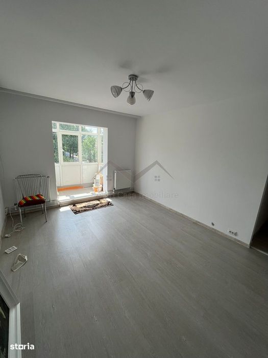 Apartament 3 camere Podu Ros-Primaverii